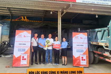 PHÚ MINH TRÍ TRAO TẶNG VÀNG CHO CÁC ĐẠI LÝ ĐẠT CT ĐÓN LỘC VÀNG CÙNG XI MĂNG LONG SƠN